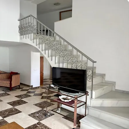 Drita- Beachfront For 10 People Villa *