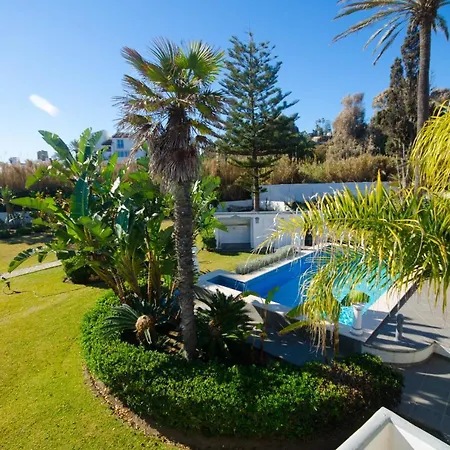 Drita- Beachfront For 10 People Villa *