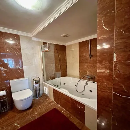 Drita- Beachfront For 10 People فيلة *